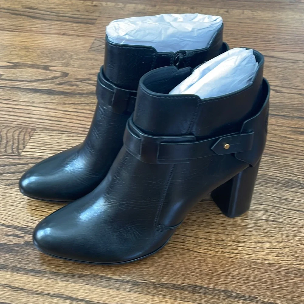 Tory Burch Colton 85MM Galleon Leather Bootie in Perfect Black